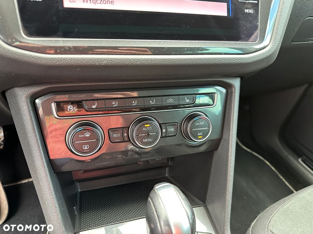Volkswagen Tiguan - 16