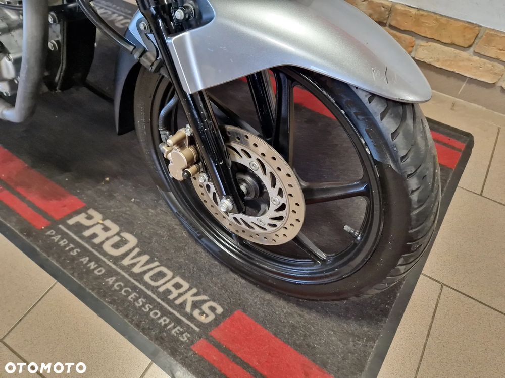 Honda CBF - 22