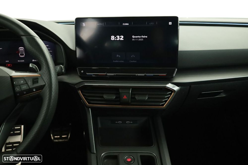 Cupra Leon ST 1.4 e-Hybrid MID DSG - 10