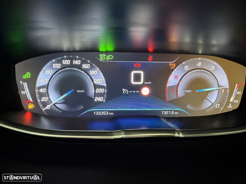 Peugeot 3008 PureTech 130 Stop & Start GPF Allure - 11