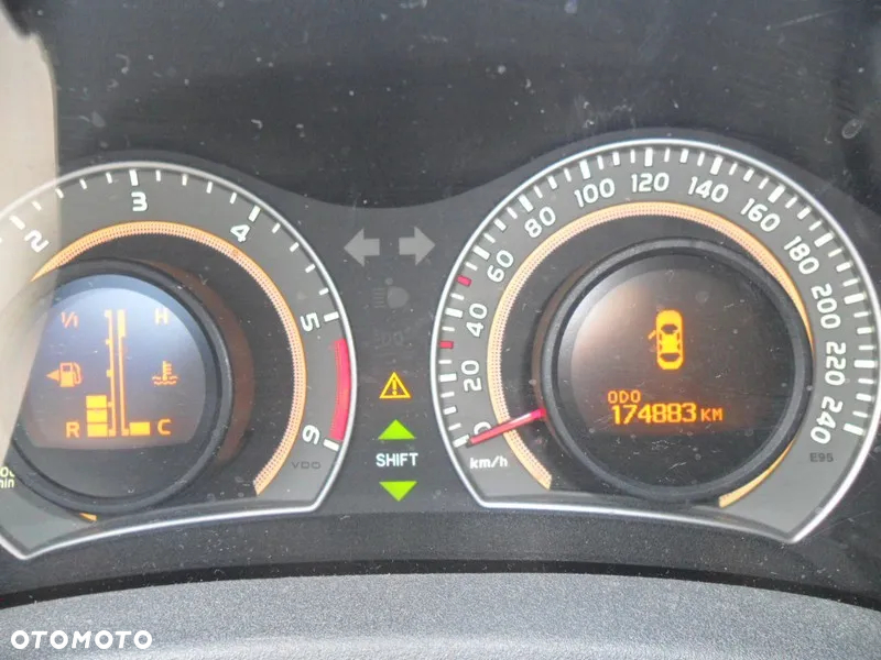 Toyota Auris 1.4 D-4D Luna - 6