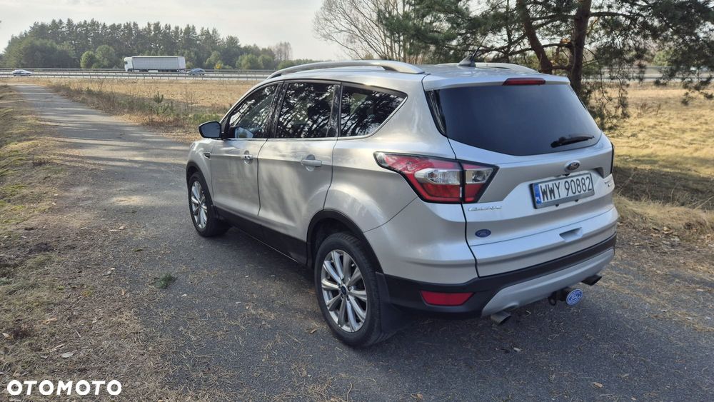 Ford Escape 2.0 EcoBoost AWD Titanium - 4