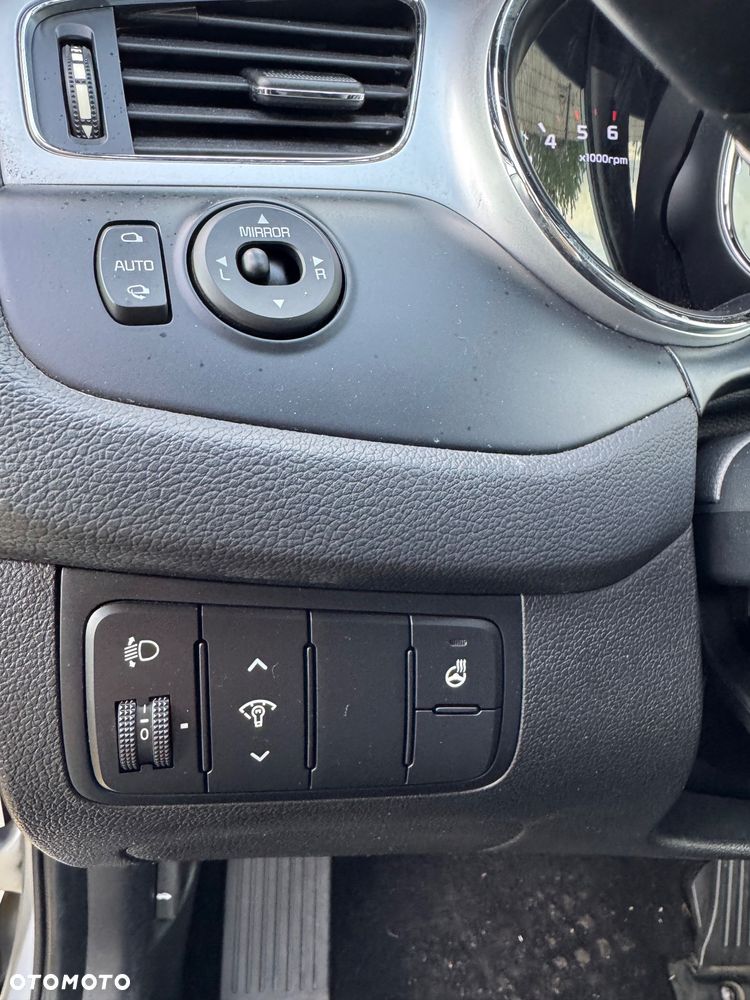 Kia Ceed 1.6 CRDi L - 19