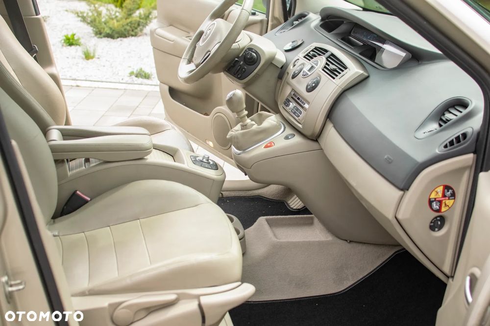 Renault Grand Scenic Gr 2.0T Exception - 7