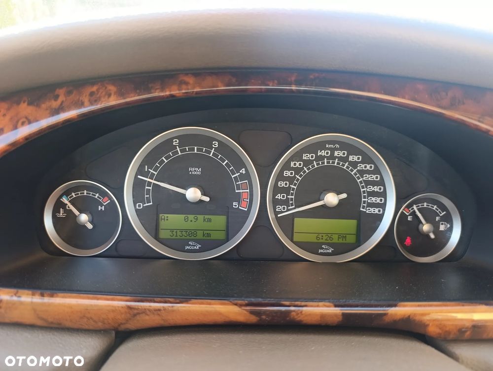 Jaguar S-Type 2.7 Twin Turbo Executive - 23