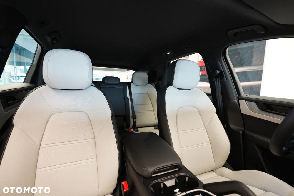 Porsche Cayenne - 16