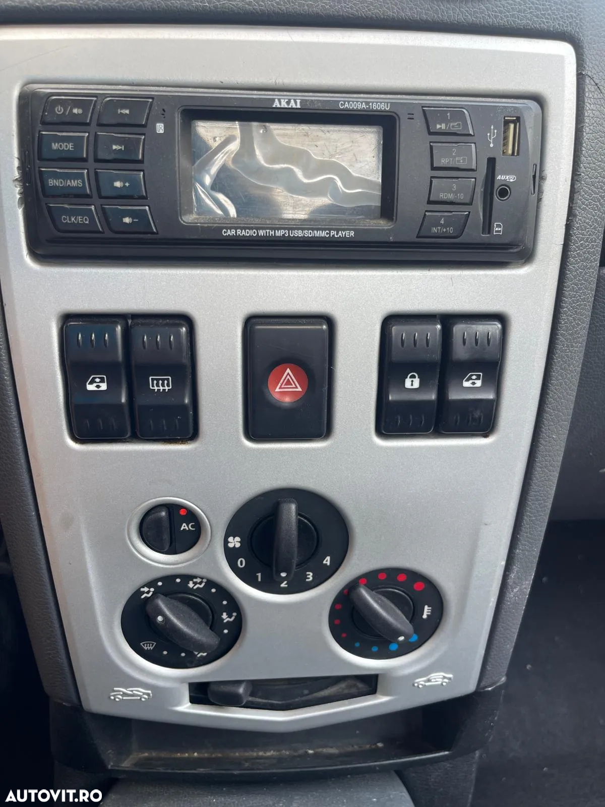 Dacia Logan 1.4 MPI Laureate - 6