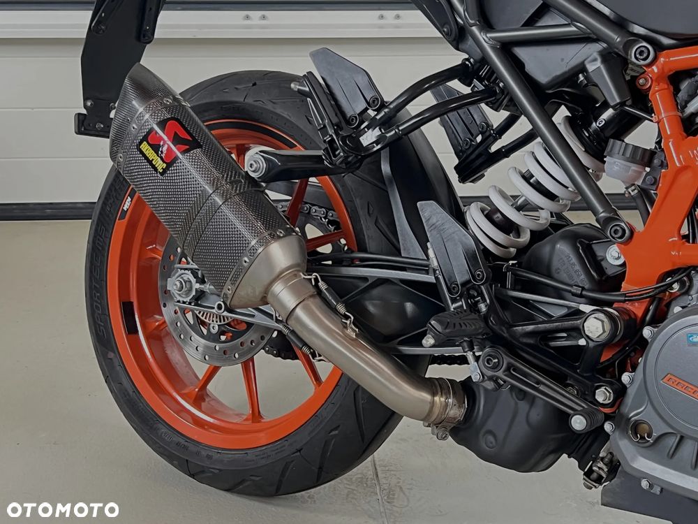 KTM Duke 125 - 21
