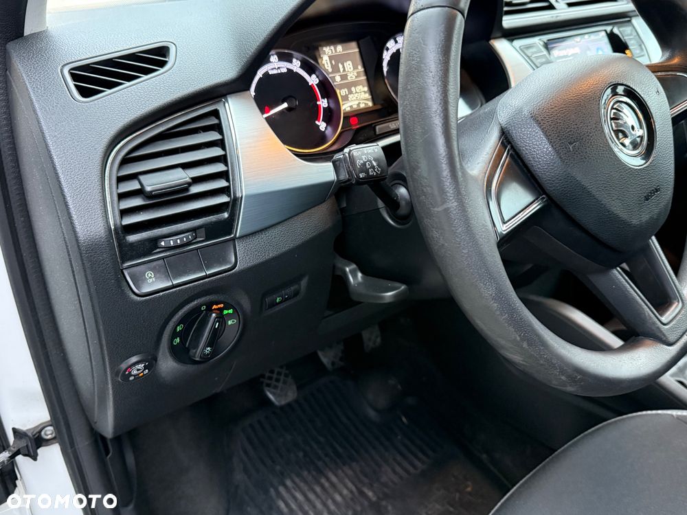 Skoda Fabia 1.0 Ambition - 13