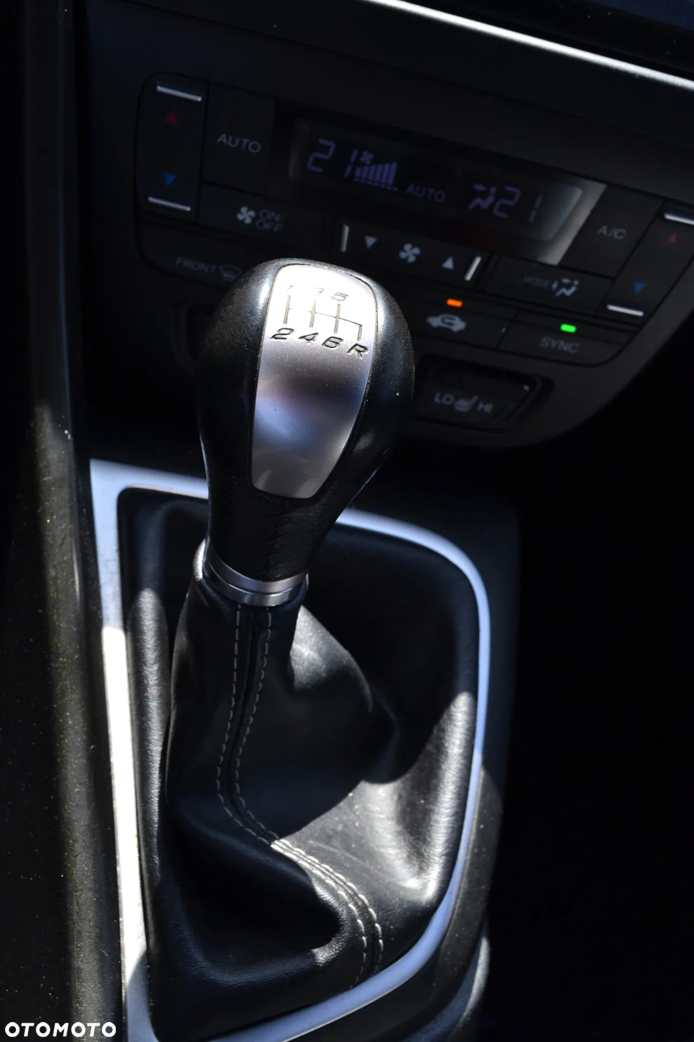 Honda Civic 1.6 i-DTEC Comfort Black Edition - 22