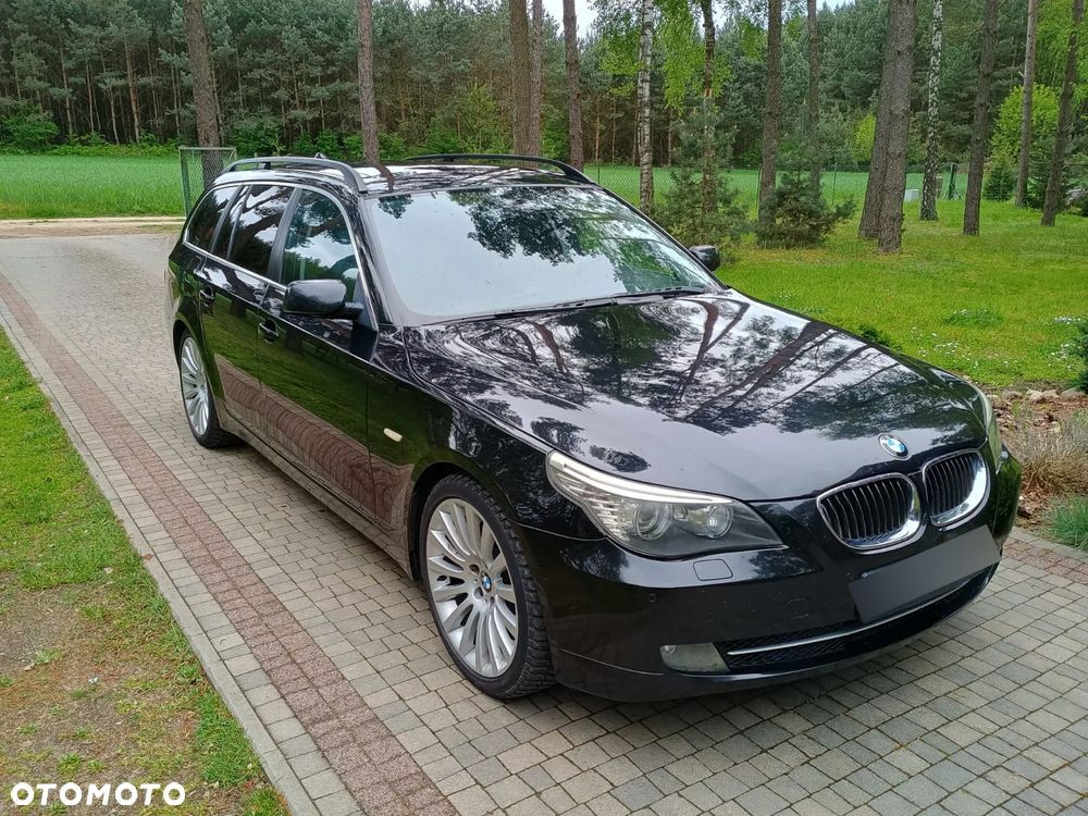 BMW Seria 5 525d Touring - 8