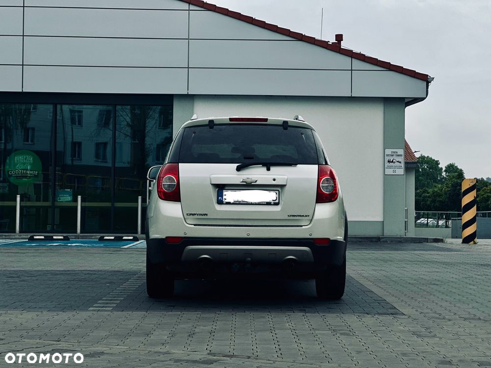 Chevrolet Captiva 2.4 LT+ - 7