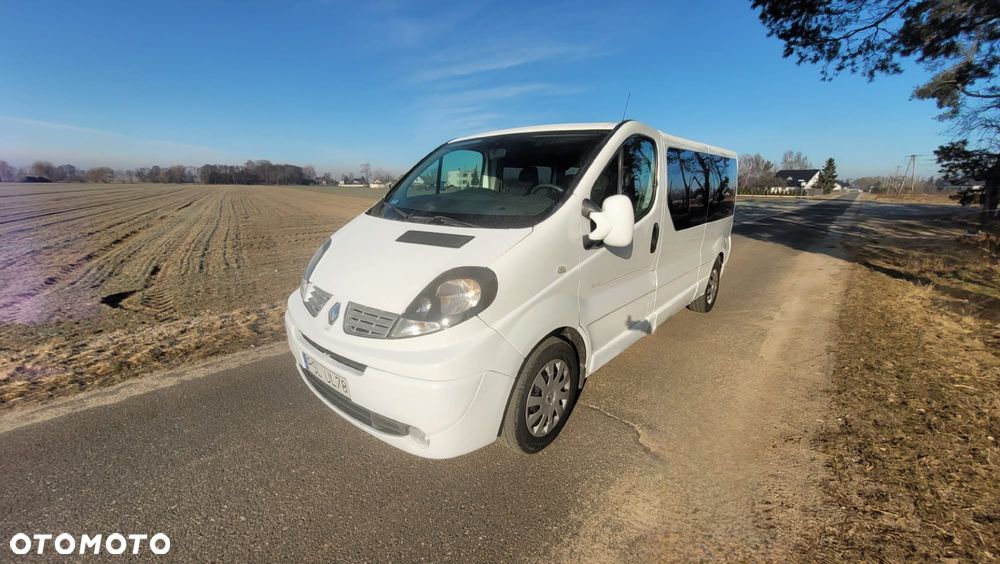 Renault Trafic - 2