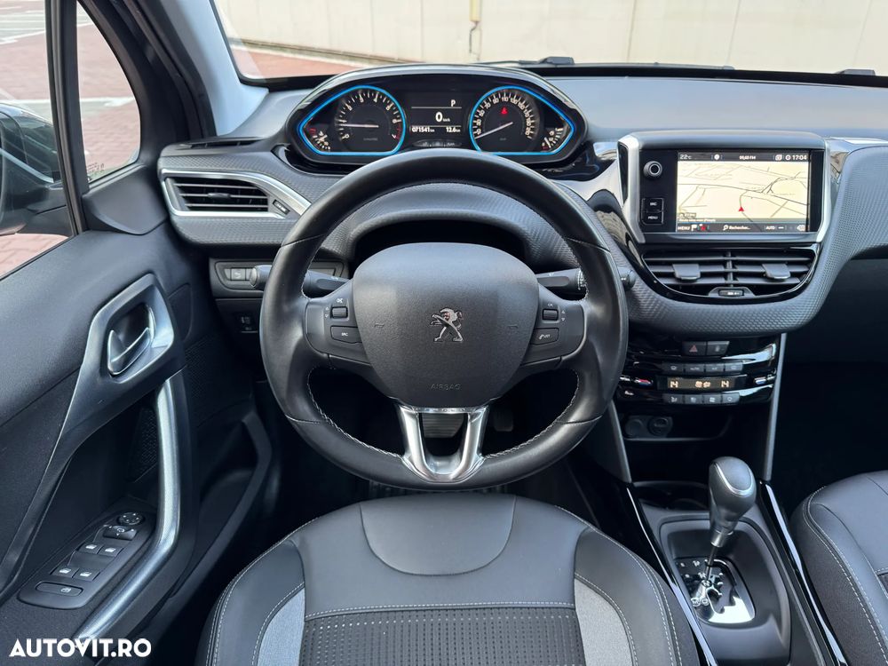 Peugeot 2008 PureTech 110 Stop&Start EAT6 Allure - 19