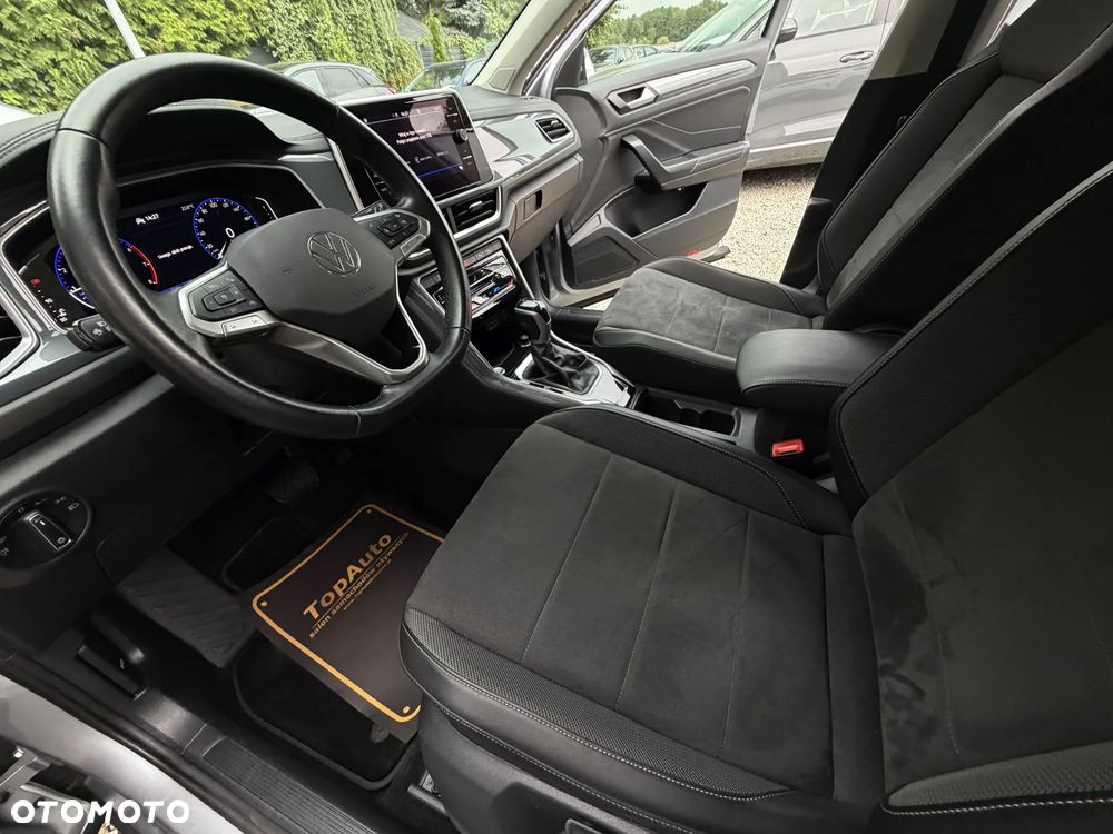 Volkswagen T-Roc - 18