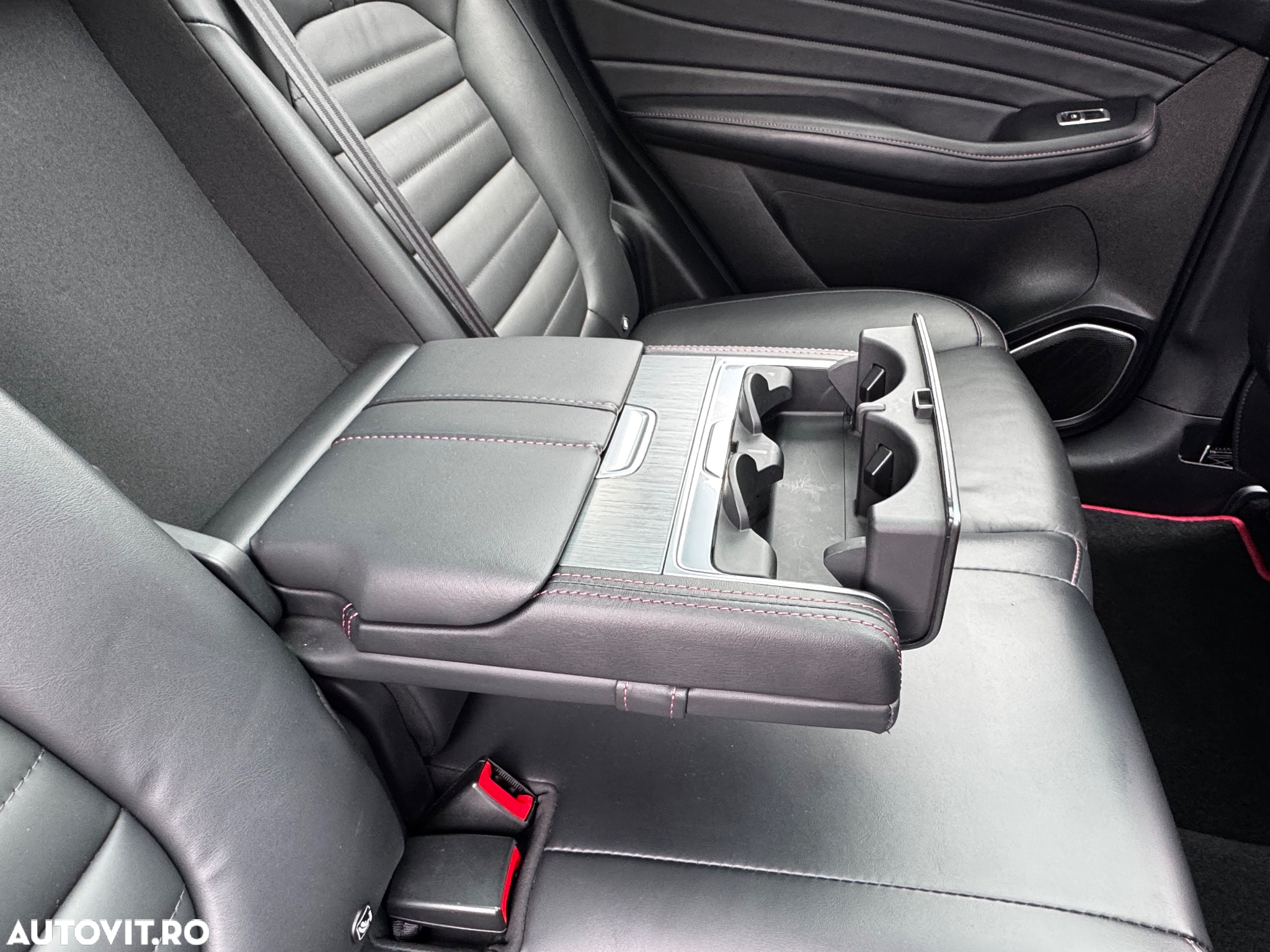 MG EHS 1.5T-GDI PHEV Luxury - 22