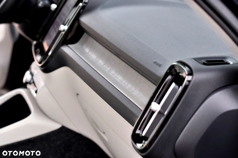 Volvo XC 40 T3 Inscription - 23