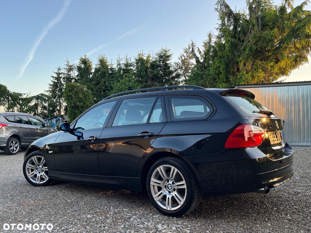BMW Seria 3 - 21