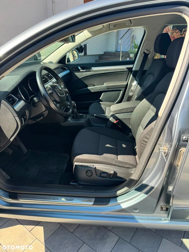 Skoda Superb 2.0 TDI Elegance - 12