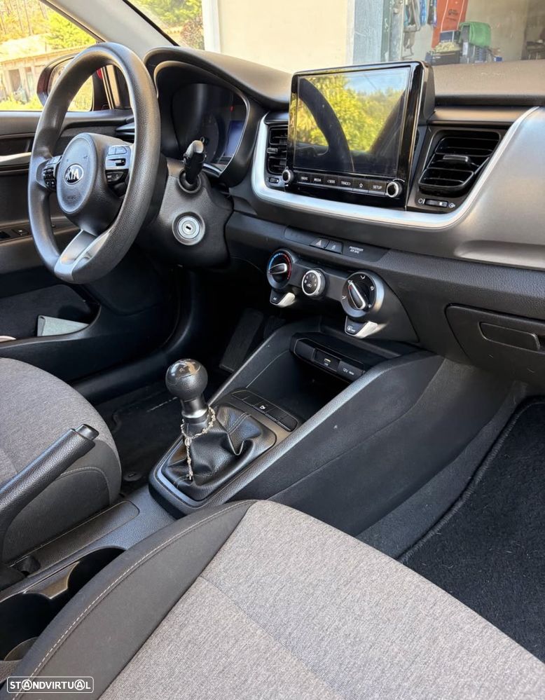 Kia Stonic 2021 photo 5