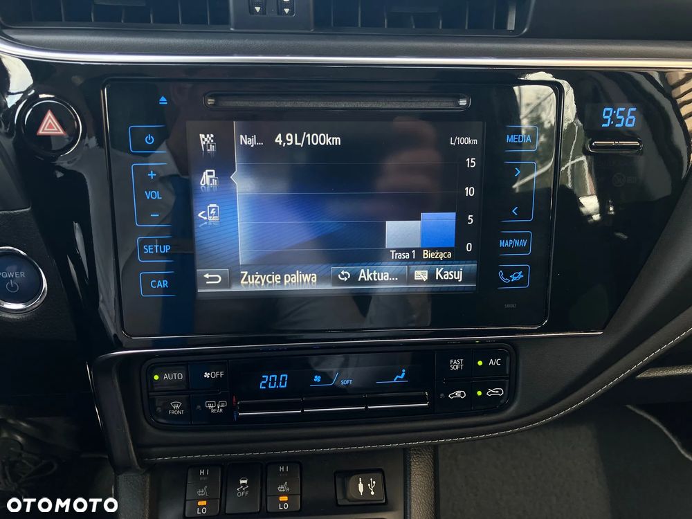 Toyota Auris Hybrid 135 Premium - 25