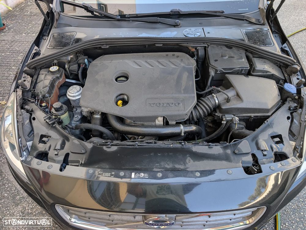 Volvo V60 DRIVe Momentum - 16