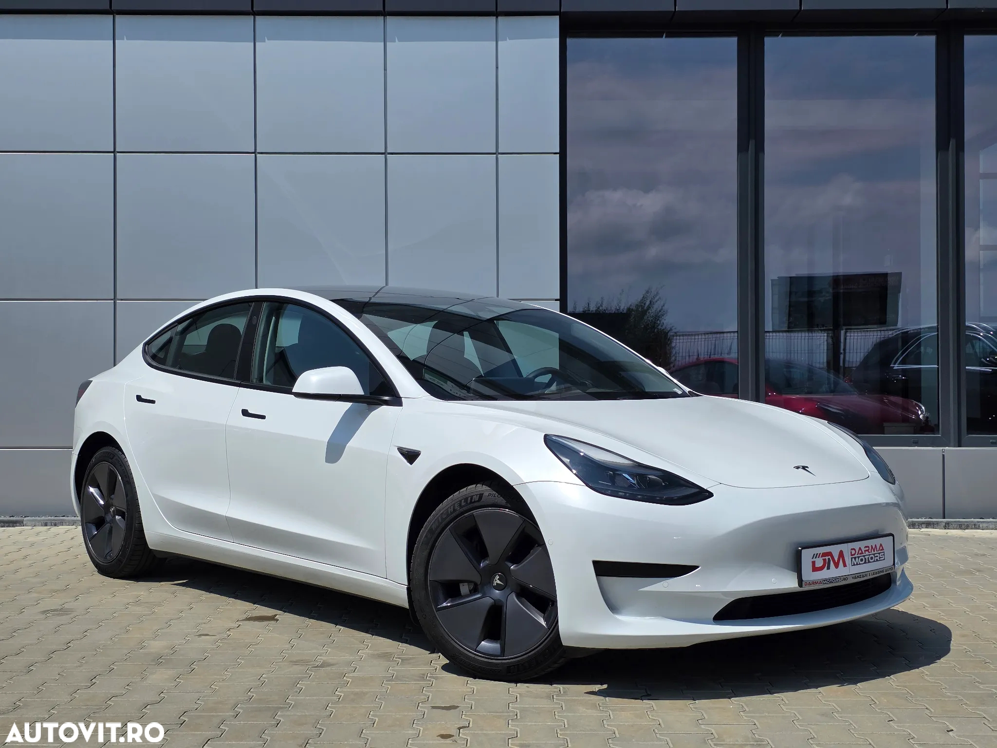 Tesla Model 3 Standard Reichweite Plus Hinterradantrieb - 2