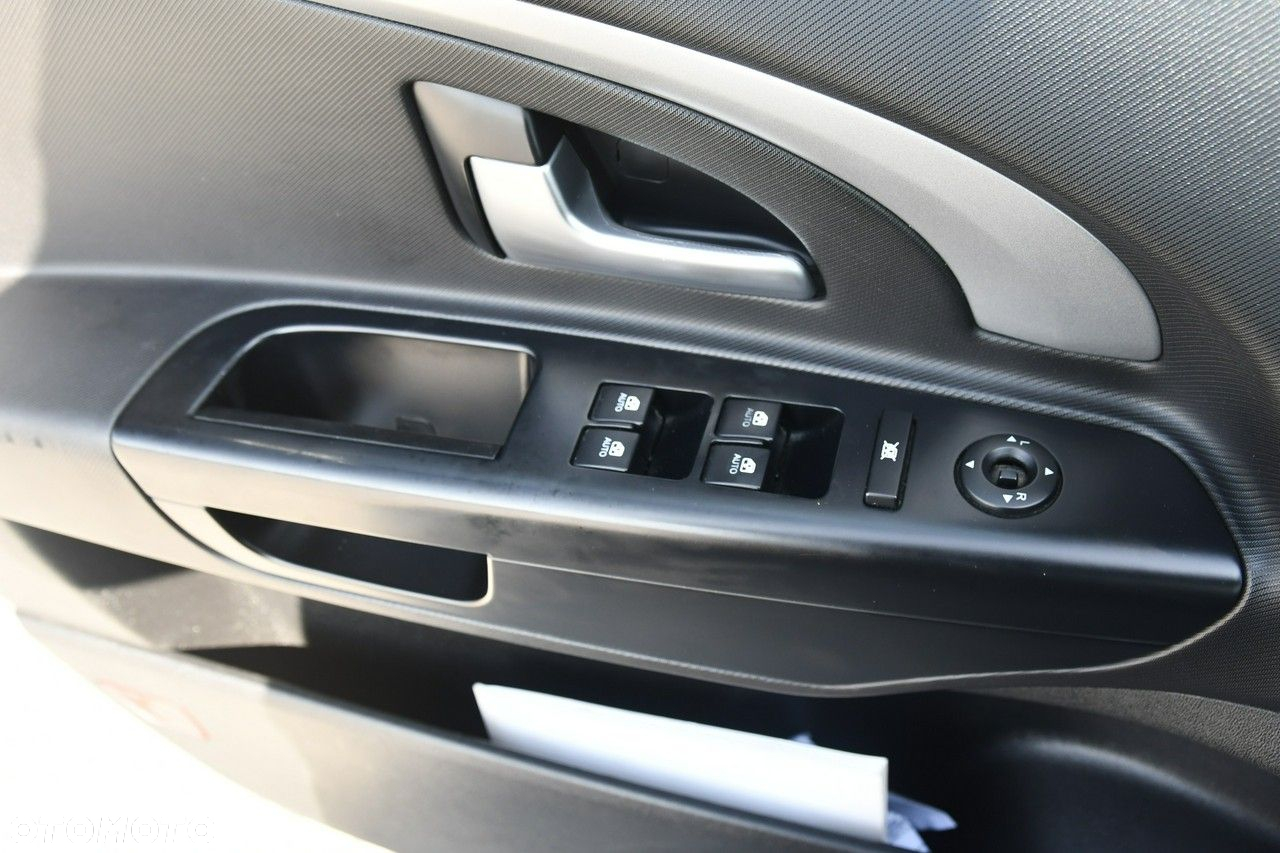 Kia Ceed - 15