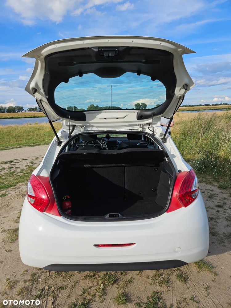 Peugeot 208 82 VTI Allure - 8