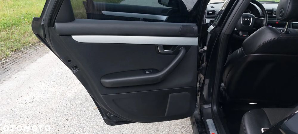 Audi A4 Avant 3.0 TDI Quattro Tiptr - 35