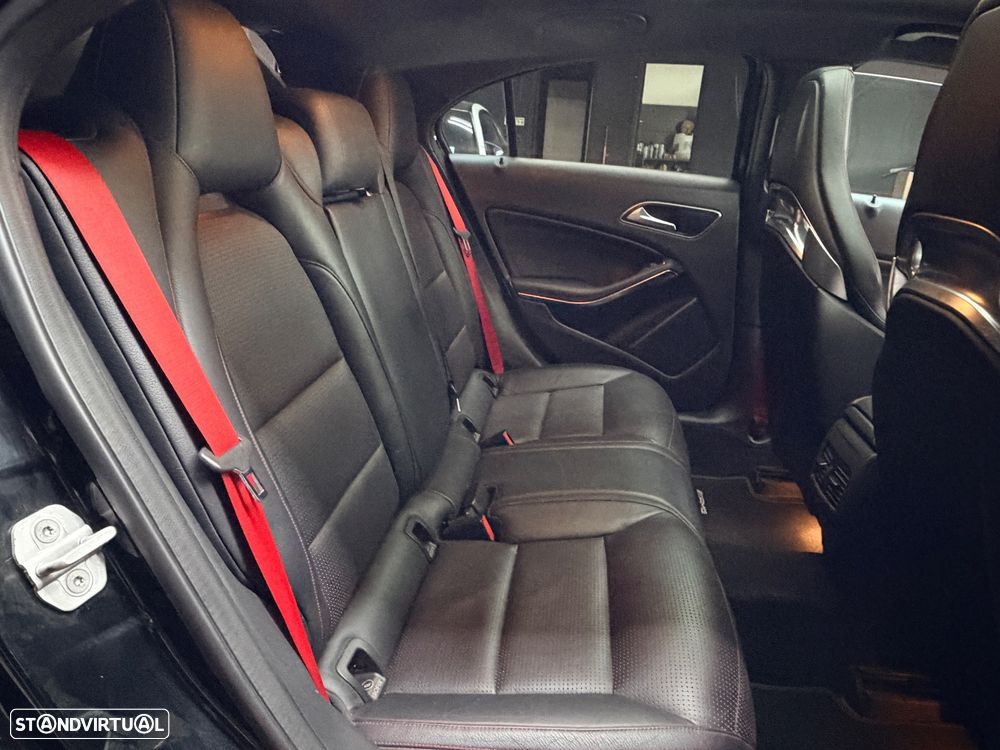 Mercedes-Benz A 45 AMG 4Matic Speedshift 7G-DCT Edition 1 - 25