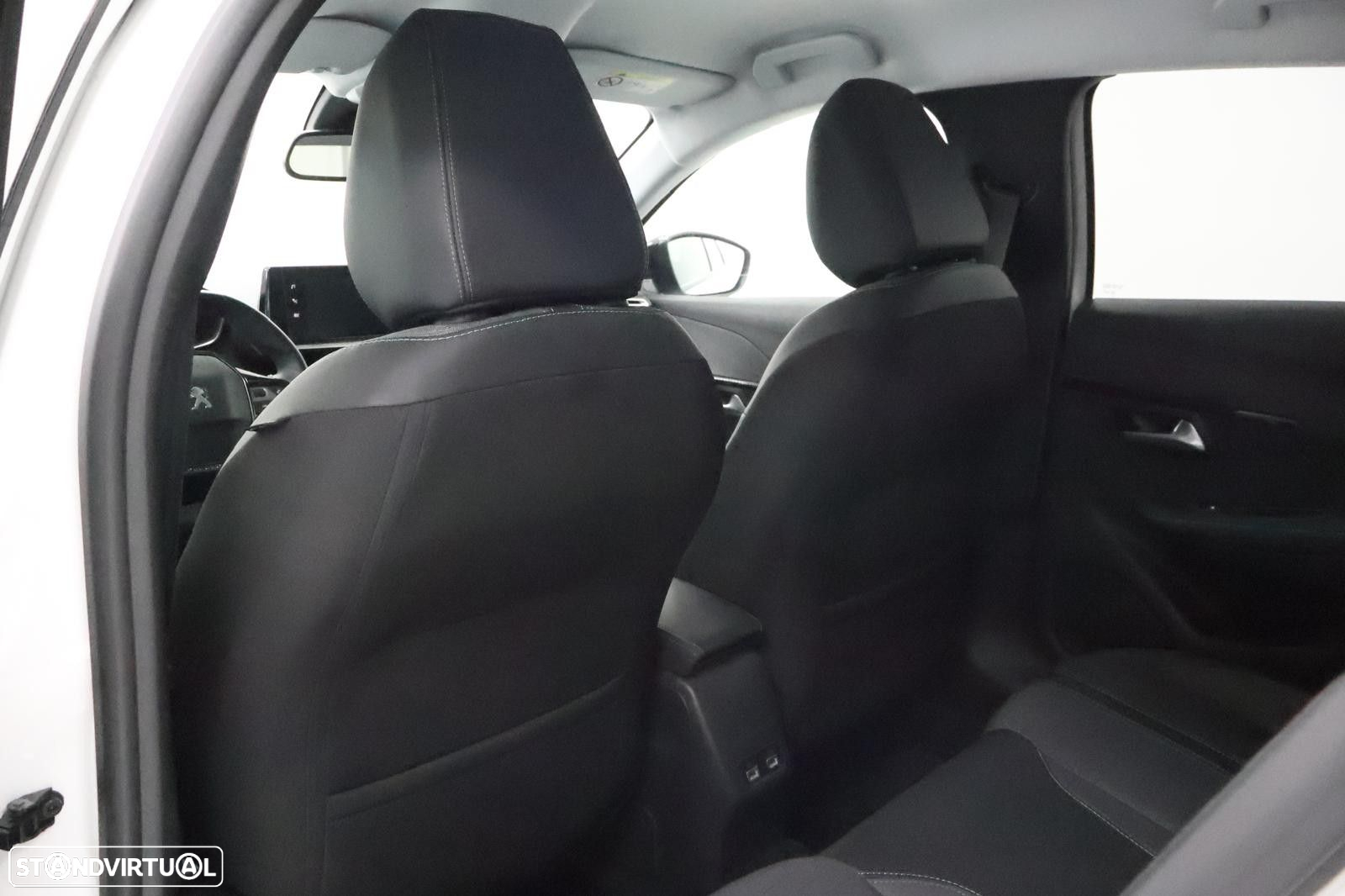 Peugeot 208 1.2 PureTech Allure - 26