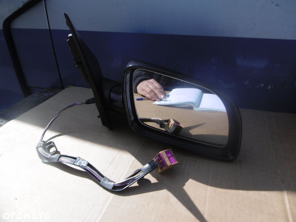 Lusterko prawe POLO 9N LC9Z 5 PIN EUROPA - 1