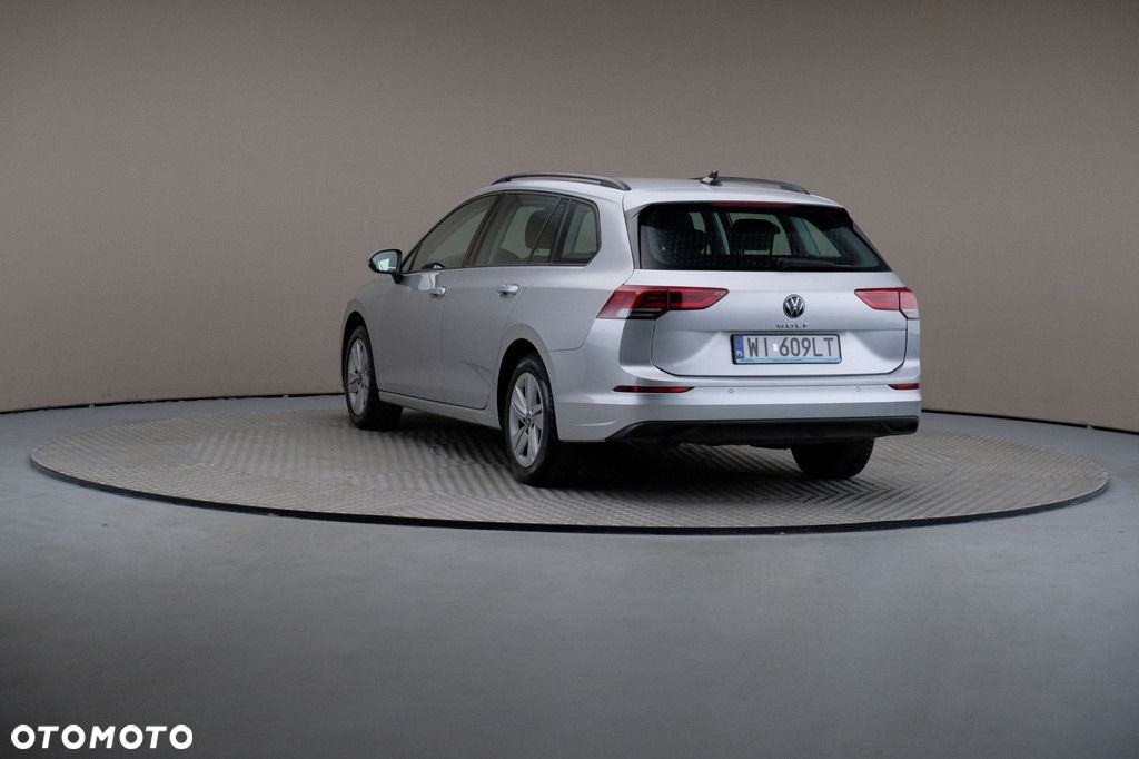 Volkswagen Golf - 2