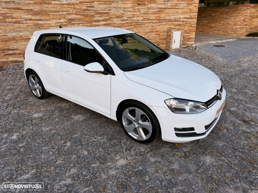 VW Golf 1.6 TDi DPF Highline - 2