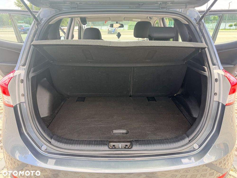 Hyundai ix20 1.4 Comfort - 19