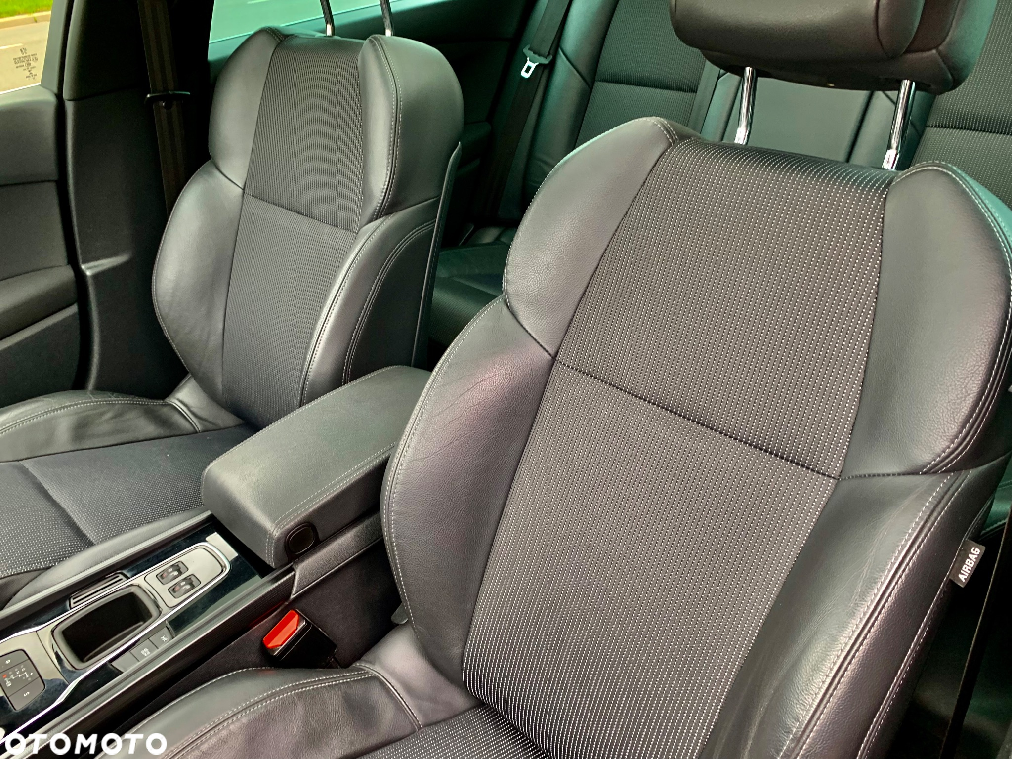 Peugeot 508 SW 155 THP Automatik Allure - 32