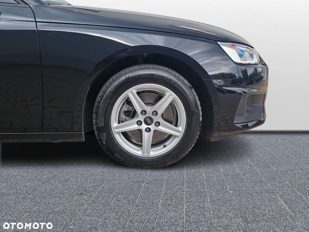 Audi A4 Limousine - 18