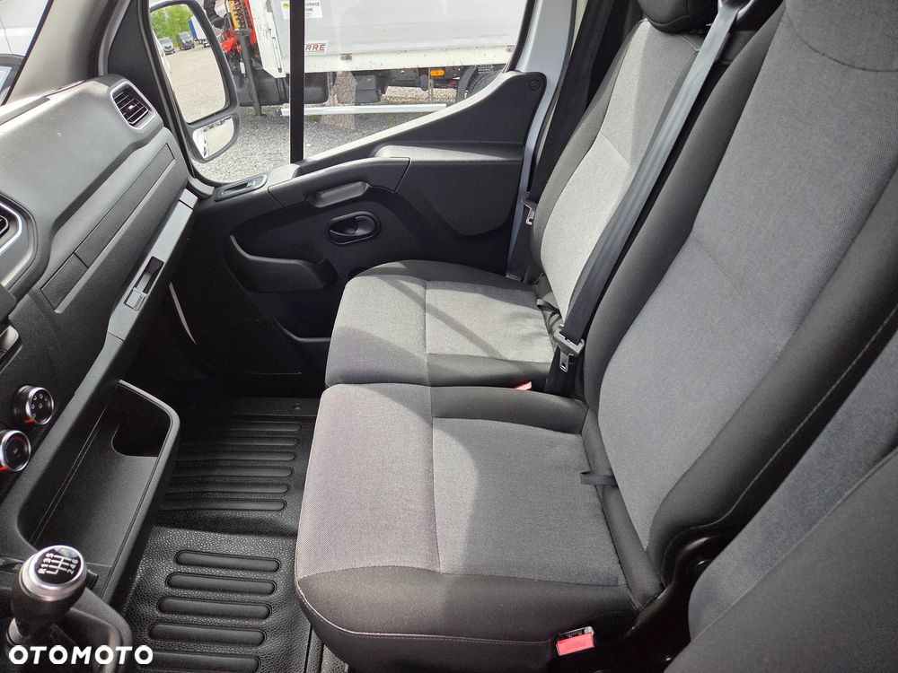 Renault Master - 24