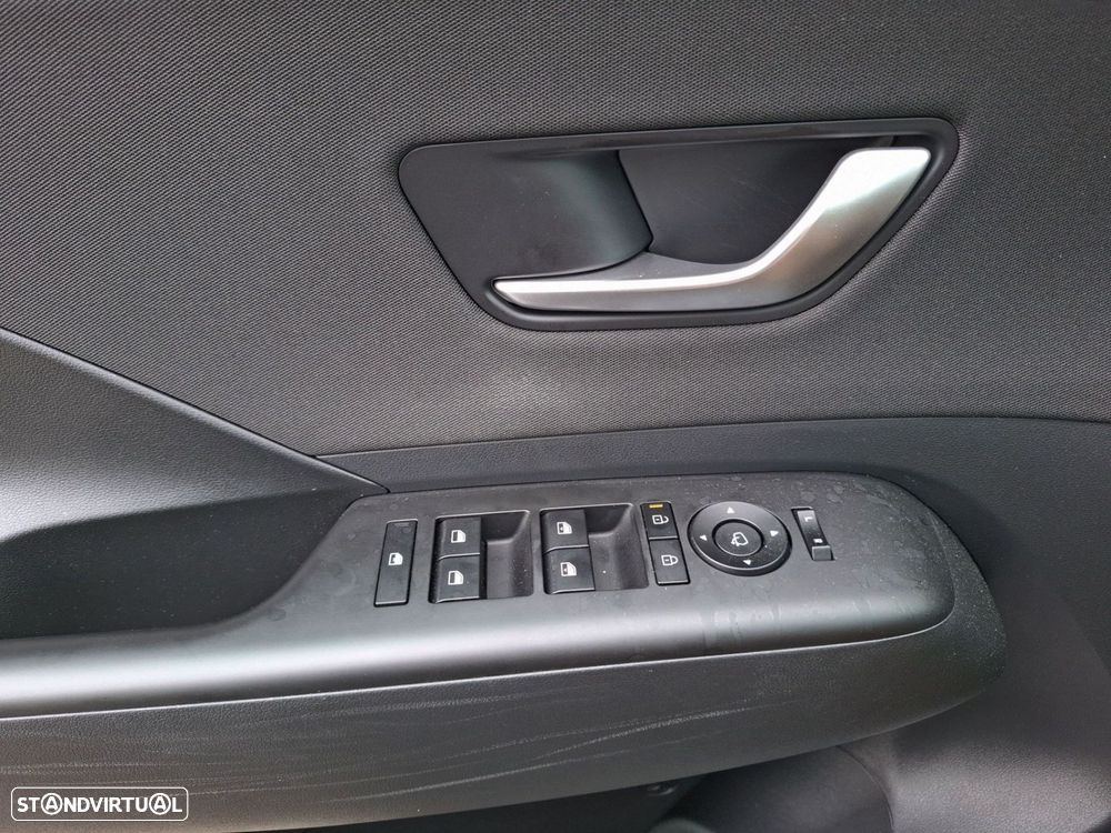 Hyundai Kauai 1.6 GDi HEV Premium - 16