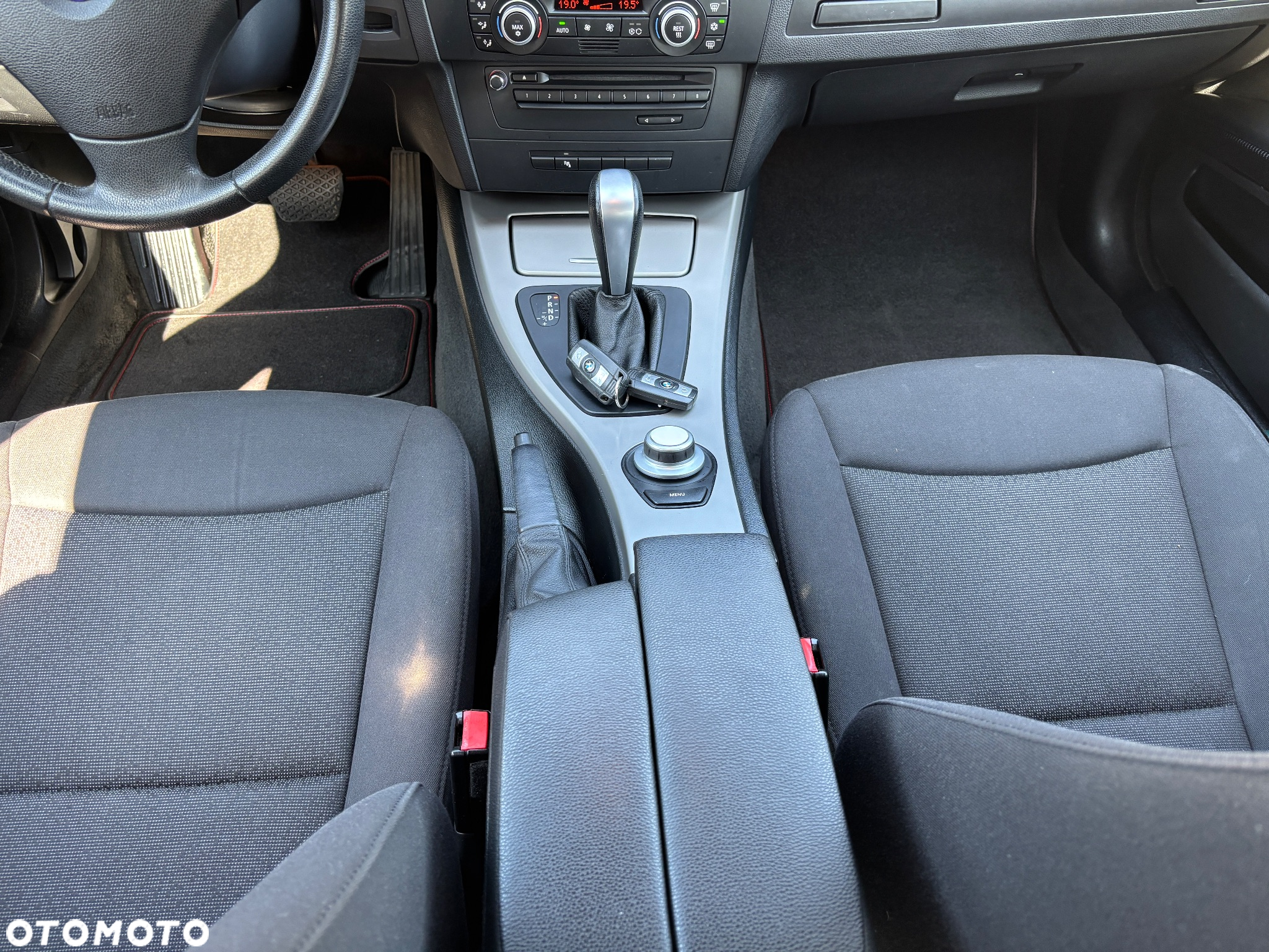 BMW Seria 3 318i Edition Exclusive - 23