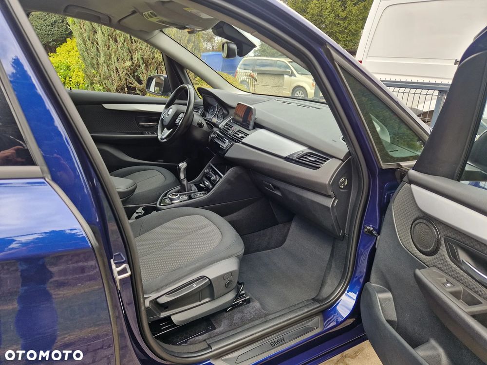 BMW Seria 2 218i - 26