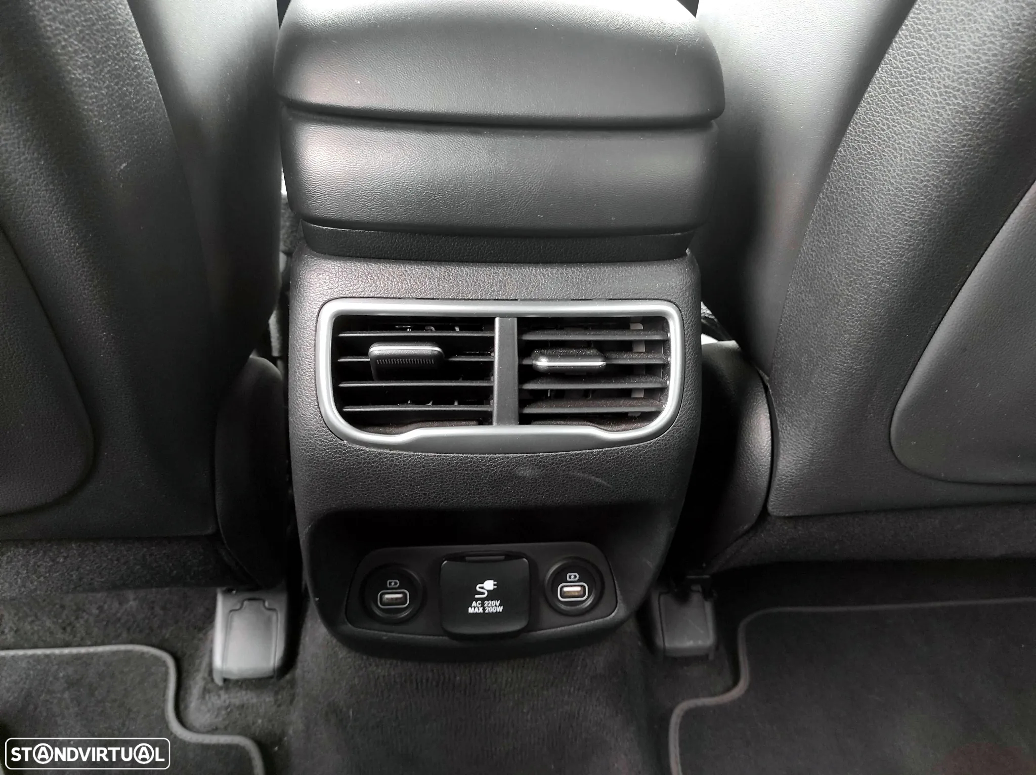 Hyundai Santa Fe 2.2 CRDi Vanguard+Luxury Pack - 38
