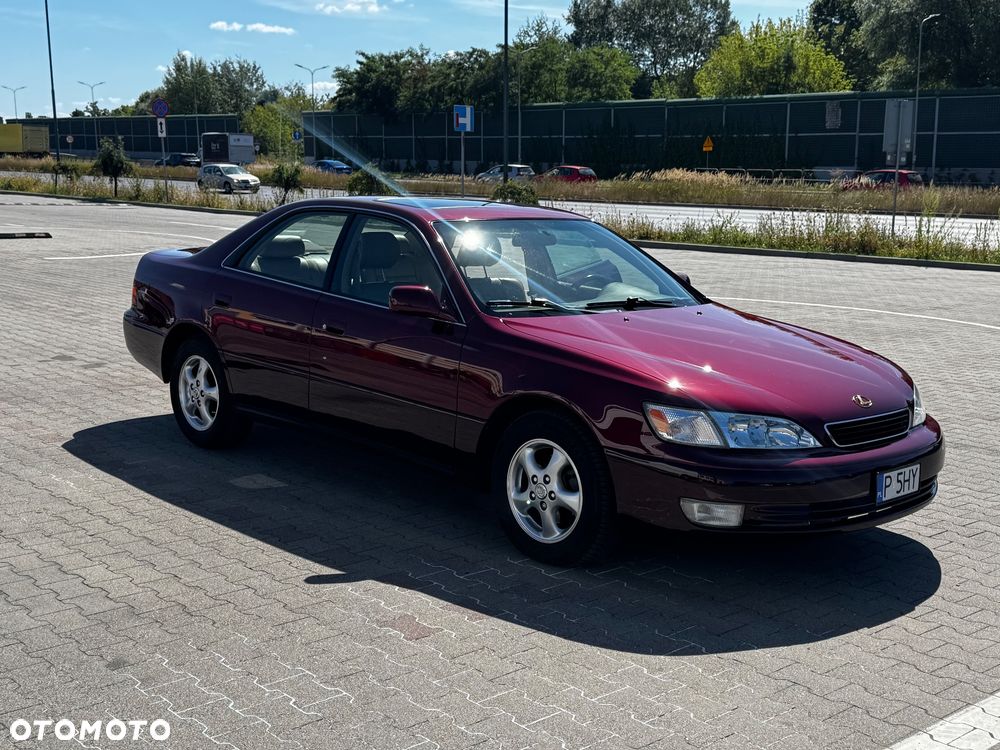 Lexus ES - 32