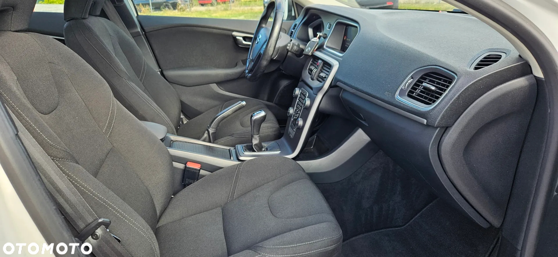 Volvo V40 D2 - 23