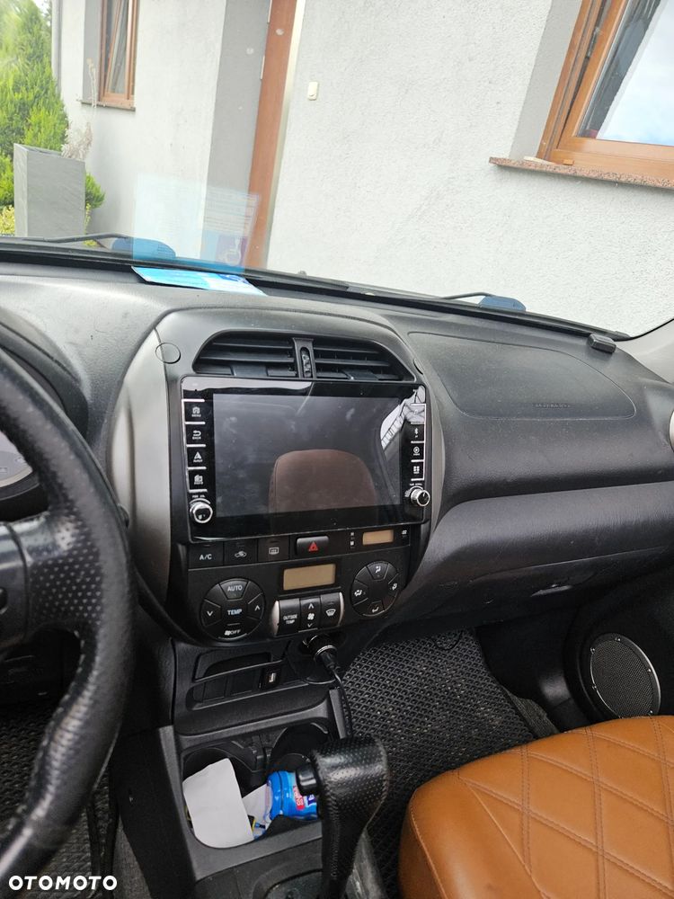Toyota RAV4 2.0 VVT-i Sol - 9