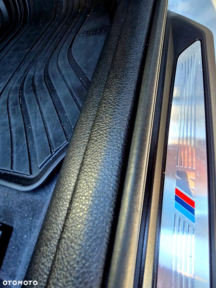 BMW 3GT 320d Sport-Aut - 24