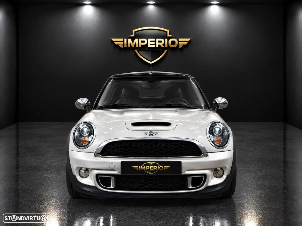 MINI 3 Portas Cooper D - 2