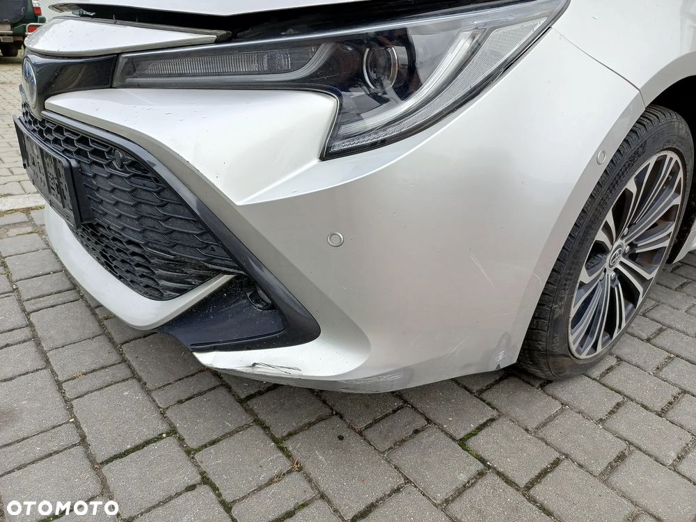 TOYOTA COROLLA E21 ZDERZAK PRZÓD PRZEDNI GOŁY 1J6 - 6