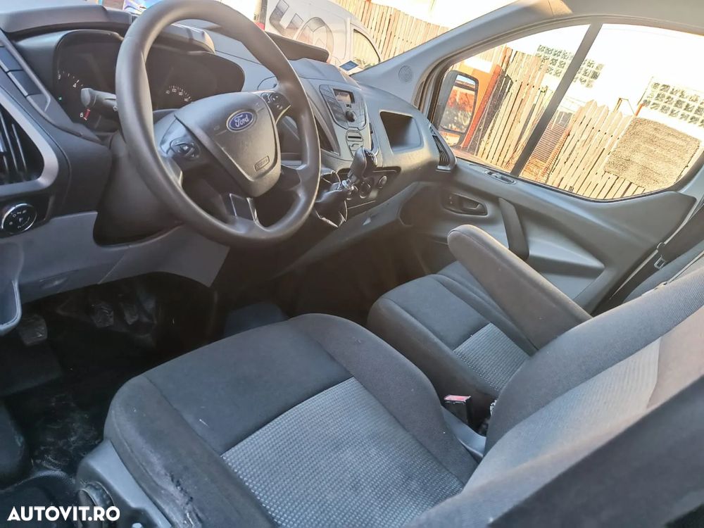 Ford Transit Custom - 8